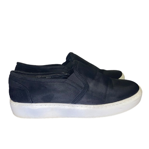 Steve Madden Shoes - Steve Madden Black Suede Gills Sneaker White Bottoms Women’s Size 7.5